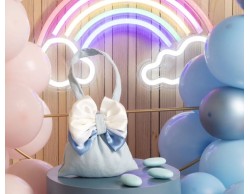 Sacchetto colore azzurro con fiocco a forma di borsetta claraluna