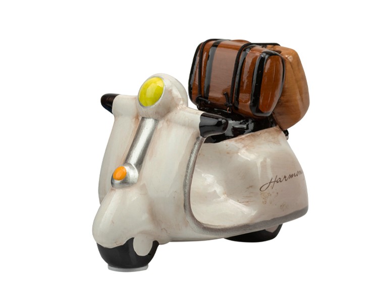 Bomboniera Prima comunione Harmony vespina 3 colori assortiti rosso crema blue su Bomboniere Dolci Emozioni