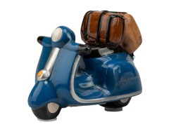Bomboniera Prima comunione Harmony vespina 3 colori assortiti rosso crema blue su Bomboniere Dolci Emozioni