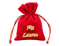 SACCHETTO LAUREA ROSSO IN VELLUTO C/ACCESSORIO "LAUREA" LEGNO + PLASTICA ORO E PERGAMENA