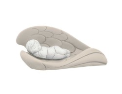 Bomboniere Battesimo Bongelli Ala con neonato bianco e nocciola