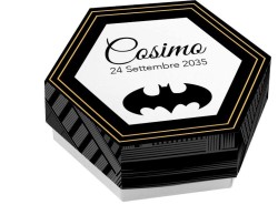 Scatolina porta confetti personalizzata eagonale nera con simbolo batman