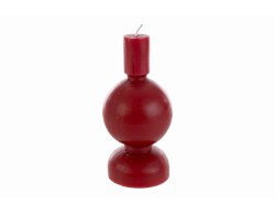 Candela natalizia in cera color rosso con forma geometrica sagomata a sfera e cilindro diametro 7 cm e altezza 16 cm.