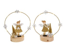 Angelo natalizio in legno all'interno di un cerchio dorato con luci LED e fiocchi di neve dimensioni 16x8x17,5 cm.