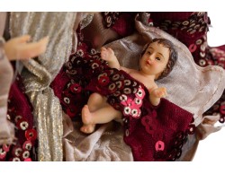 Sacra Famiglia in Resina Vestita Bordeaux e Oro h.25,5 cm – Decorazione Natalizia Le Stelle su Bomboniere Dolci Emozioni