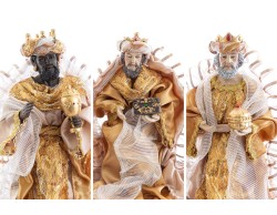 Set Presepe 8 Pezzi in Resina e Tessuto Oro h 32,5 cm – Decorazione Natalizia Le Stelle su Bomboniere Dolci Emozioni