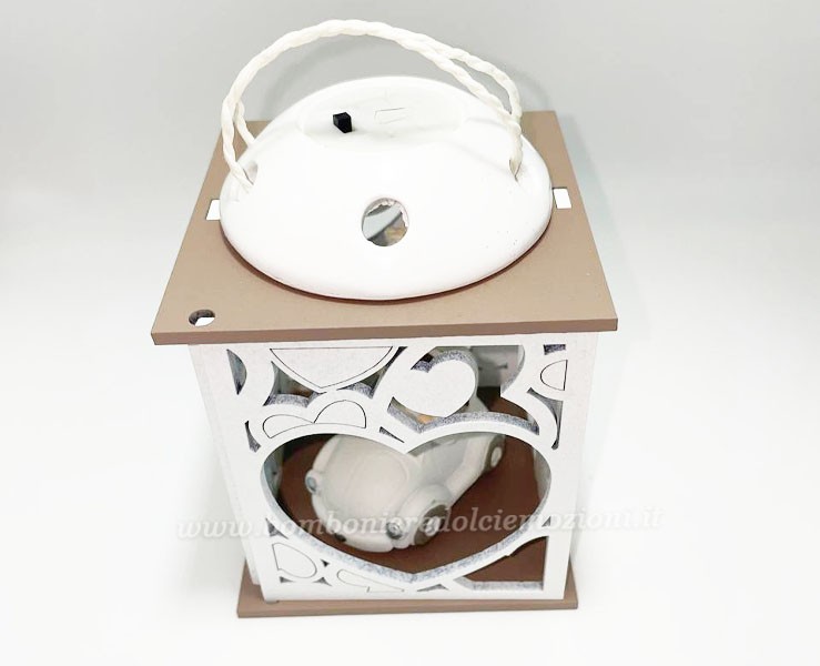 Bomboniera Matrimonio Mariella Martini lanterna coppia sposini su Bomboniere Dolci Emozioni