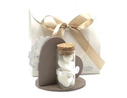 Bomboniera Matrimonio Mariella Martini sposi con albero della  vita su Bomboniere Dolci Emozioni