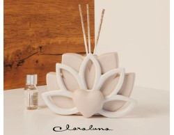 Bomboniera Matrimonio Claraluna fiore bianco cuore profumatore con kit essenza