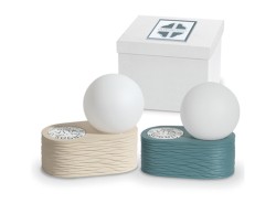 Bomboniera Solidale Lampada LED Smeraldo M assortita 2 varianti Quadrifoglio per Fondazione ABIO