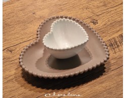 Bomboniera Matrimonio Claraluna bis piattini cuore marrone grande e bianco piccolo