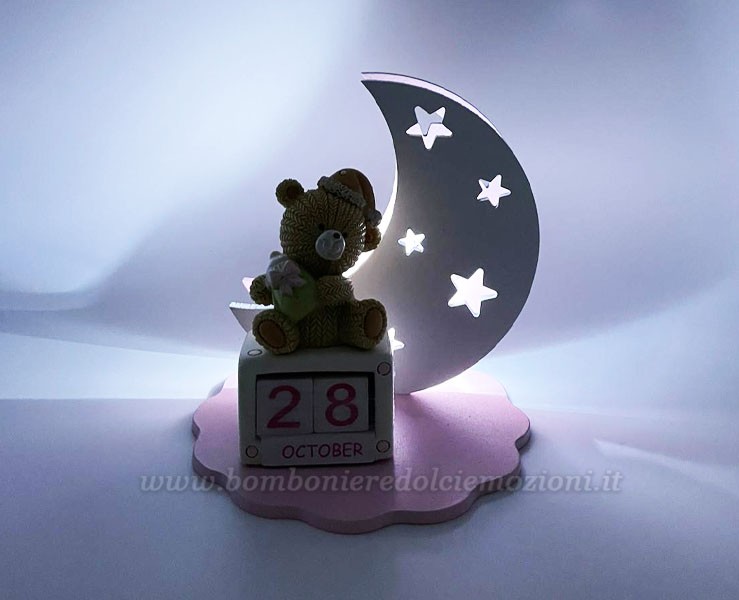 Bomboniera Prima Comunione Mariella Martini orsetto luna rosa con led e data su Bomboniere Dolci Emozioni