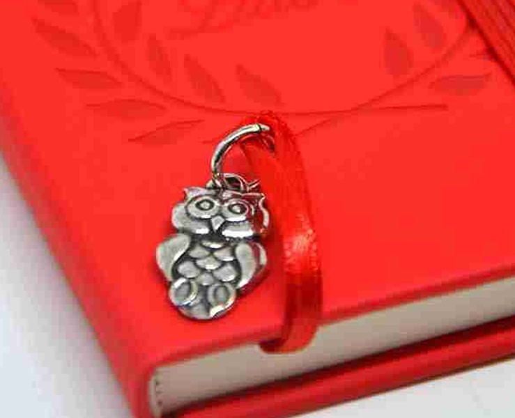 Bomboniera Laurea Tabor agendina blocco note appunti con ciondolo gufo su Bomboniere Dolci Emozioni