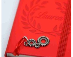 Bomboniera Laurea Tabor agendina blocco note appunti con ciondolo ingranaggi su Bomboniere Dolci Emozioni