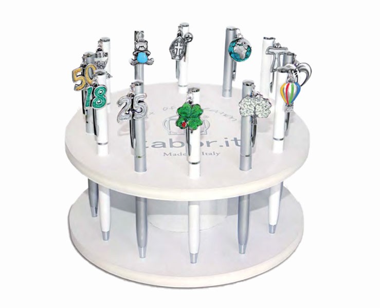 Bomboniere Tabor penna bianca personalizzata con ciondolo 50 smaltato su Bomboniere Dolci Emozioni