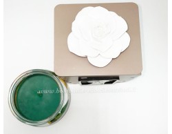 Bomboniera Matrimonio Mariella Martini cofanetto con applicazione coppia sposi e candela verde su Bomboniere Dolci Emozioni