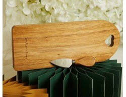Bomboniera Claraluna 2026 Tagliere Acacia Grande con Coltello