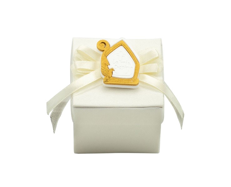 Sacchetto harmony 2024 scatolina bianca con simbolo Cresima 2 assortiti cuore e quadrata su Bomboniere Dolci Emozioni